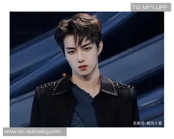 不甘心！徐杰独坐替补席默默承受广东被淘汰的失落与遗憾